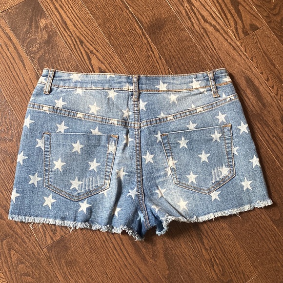 High Rise Star Print Denim Shorts - Picture 2 of 7
